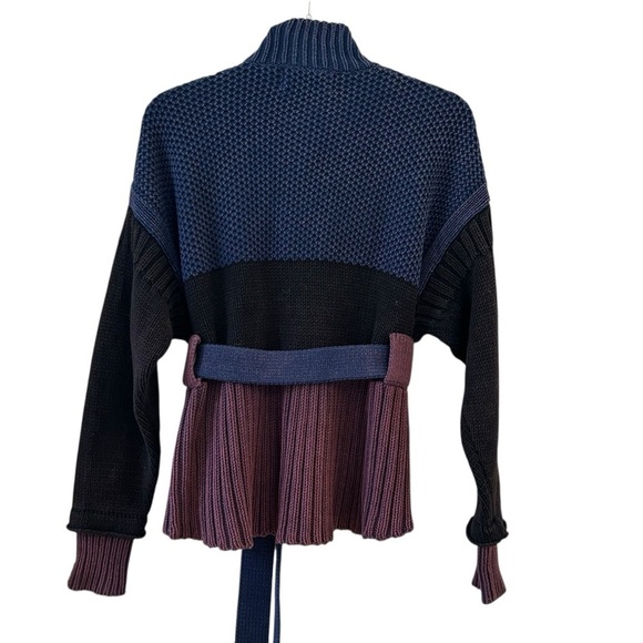 Wildfox Blue and Purple Cardigan with Chunky Knit and Wrap Design - Picture 4 of 7